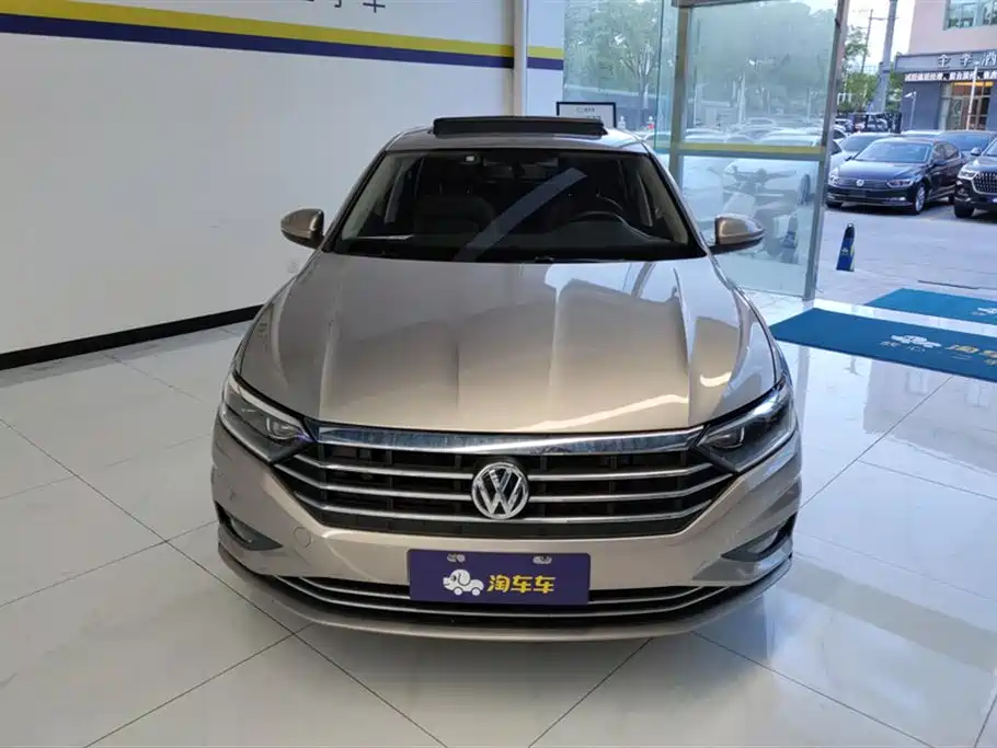 Volkswagen Sagitar