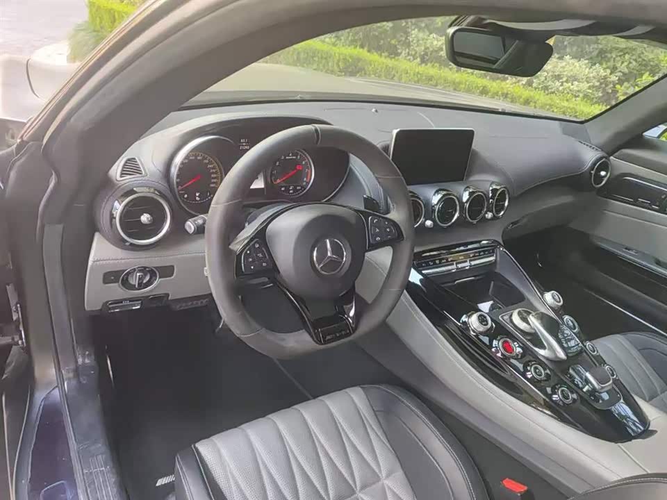 Mercedes-Benz AMG GT