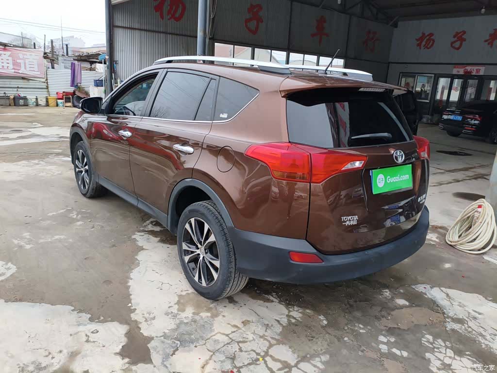 Toyota RAV4, 2014 23