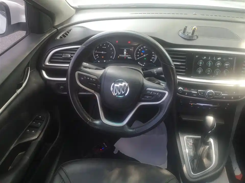 Buick Yinglang