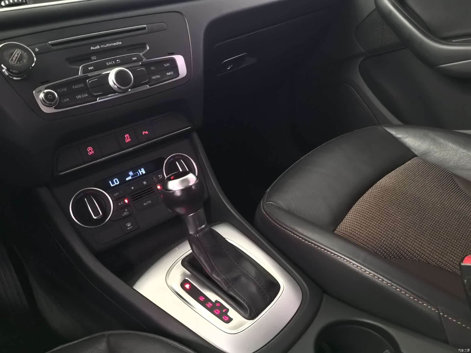 Audi Q3, 2017 12