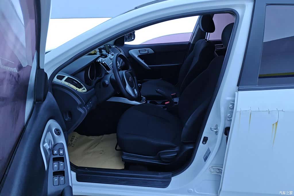 Kia GL, 2015 9