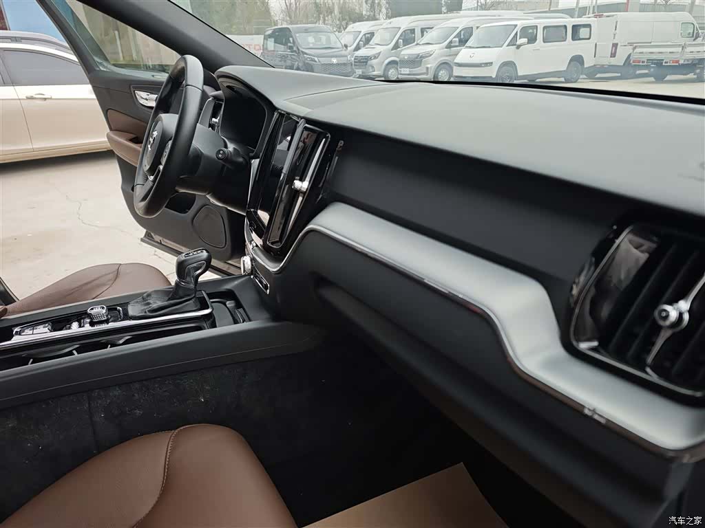 Volvo XC60, 2021 14