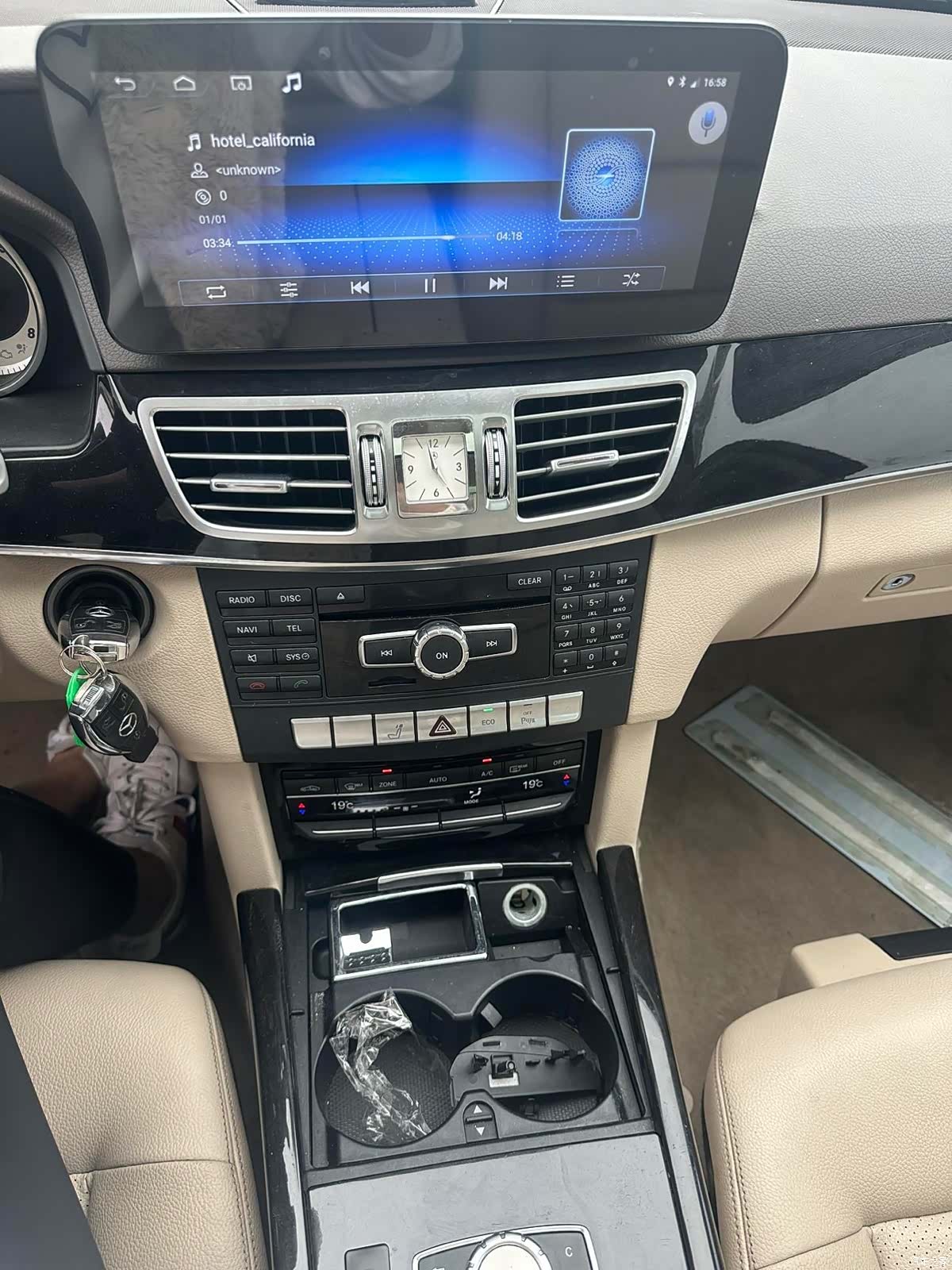 Mercedes-Benz E-Class, 2014 10