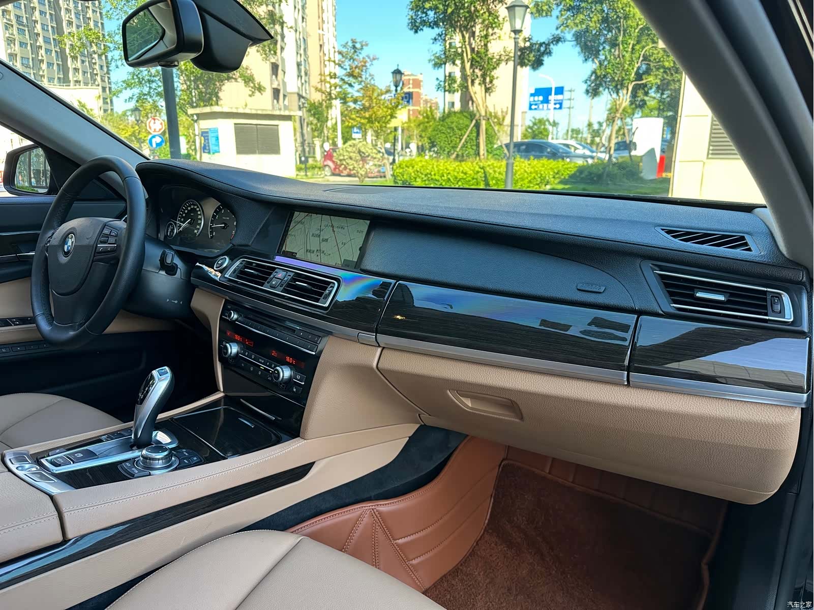 BMW 7 Series, 2012 31