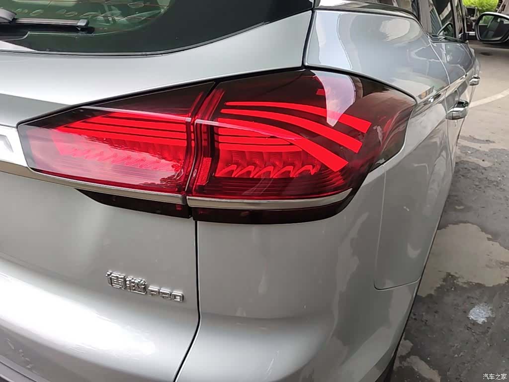 Geely Boyue, 2020 8
