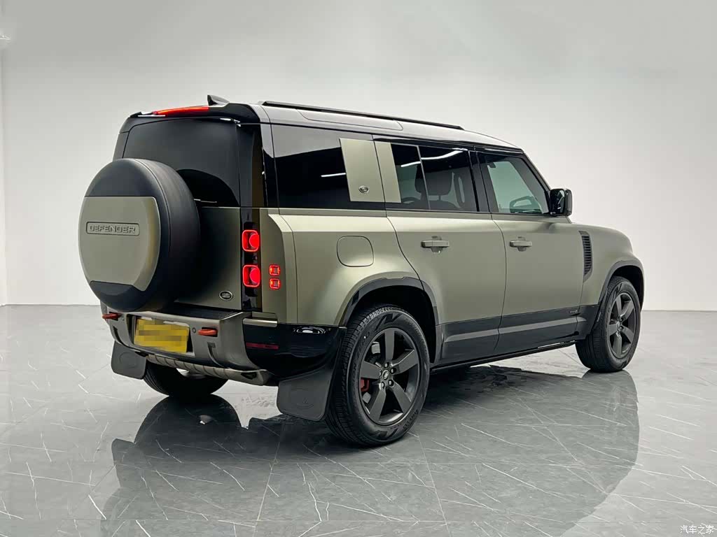 Land Rover Defender, 2022 6