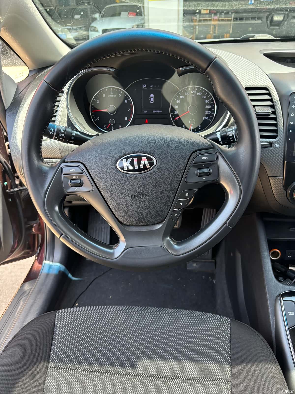 Kia K3, 2017 11