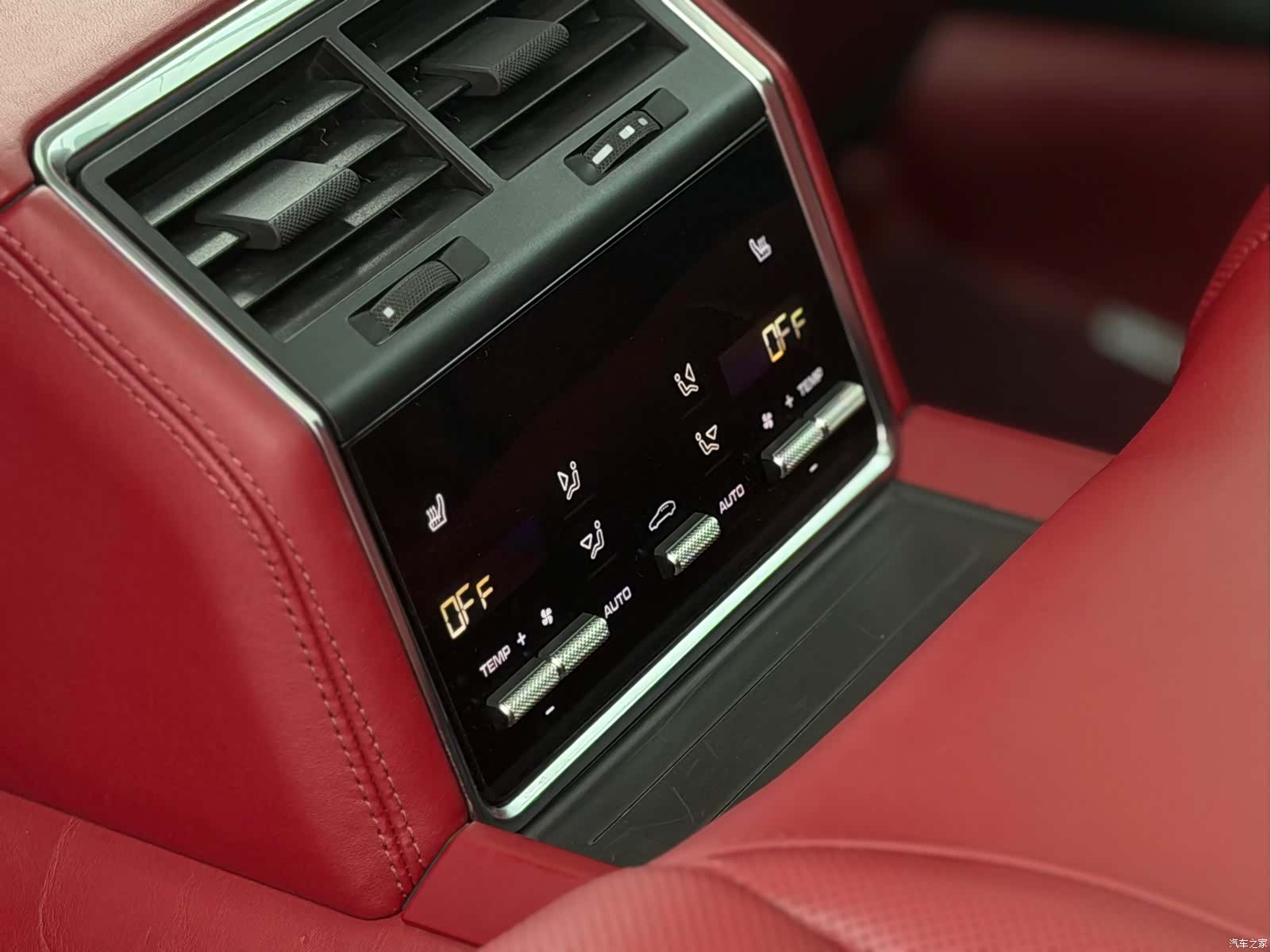 Porsche Panamera, 2022 11
