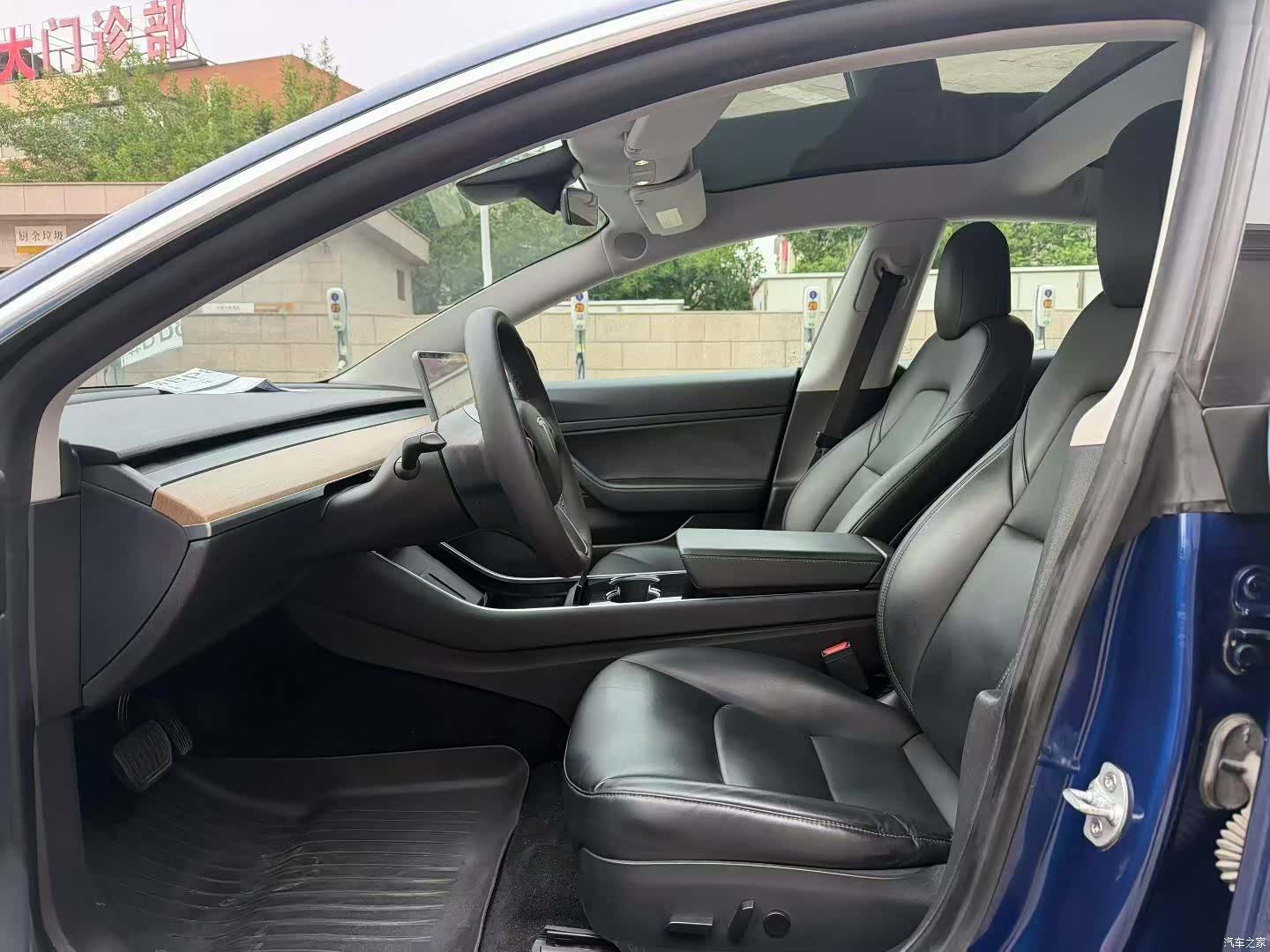 Tesla Model 3, 2020 4