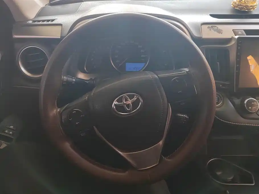 Toyota RAV4 Rongfang