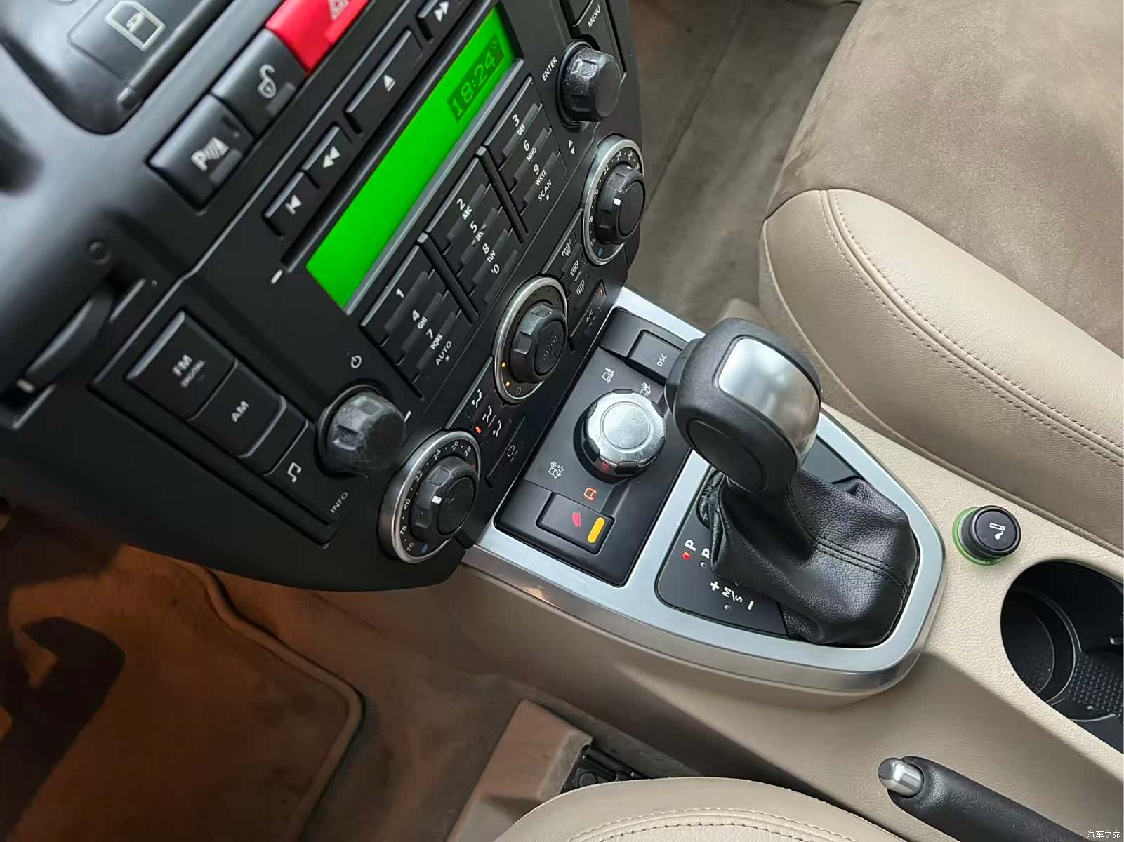 Land Rover i6, 2010 19