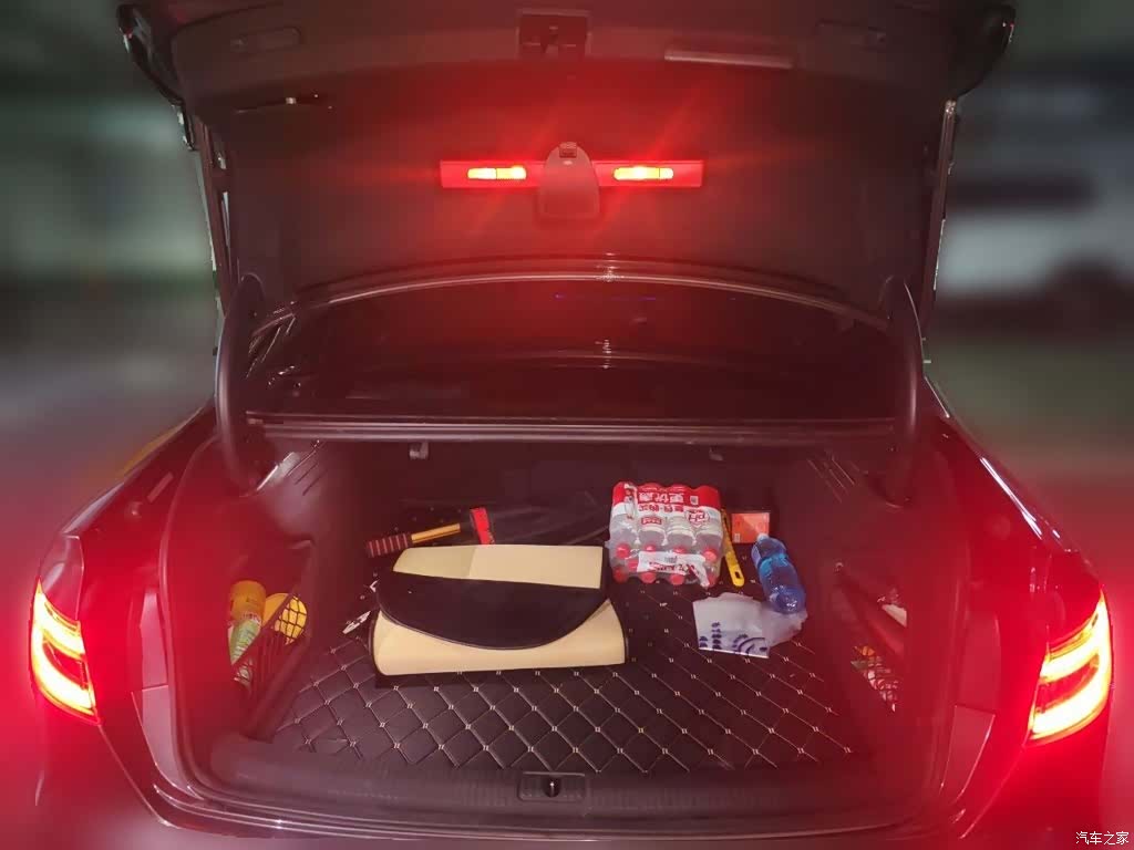 Audi A4L, 2017 15