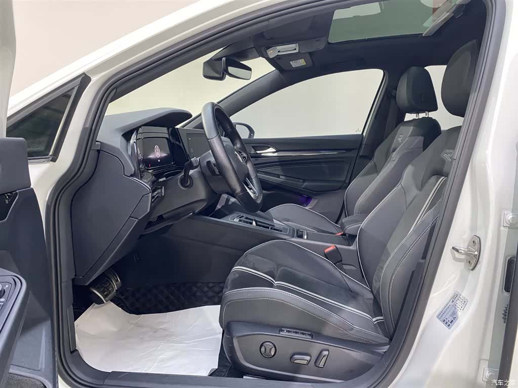 Volkswagen Golf, 2021 10