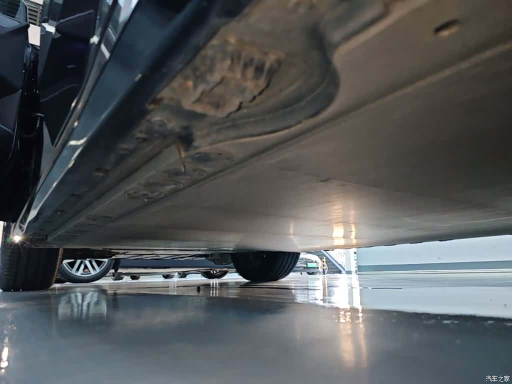 BMW iX, 2023 22