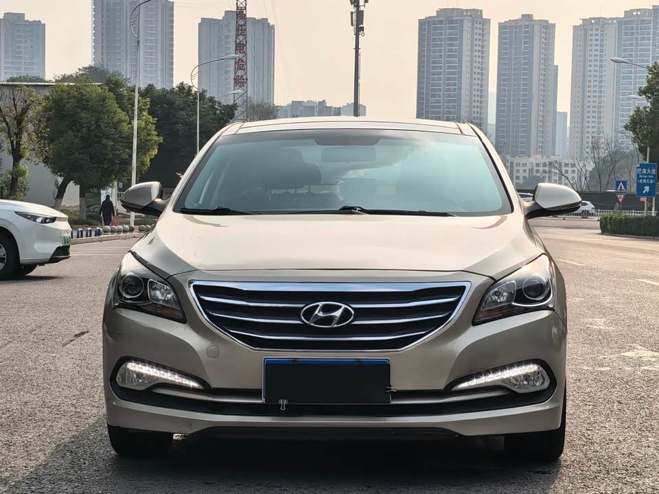 Hyundai Name picture