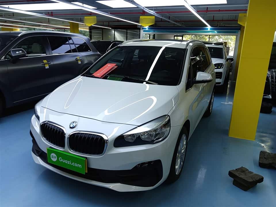 BMW 2 series multifunctional station wagon