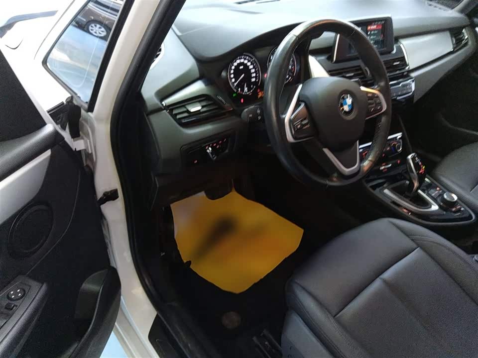 BMW 2 series multifunctional station wagon