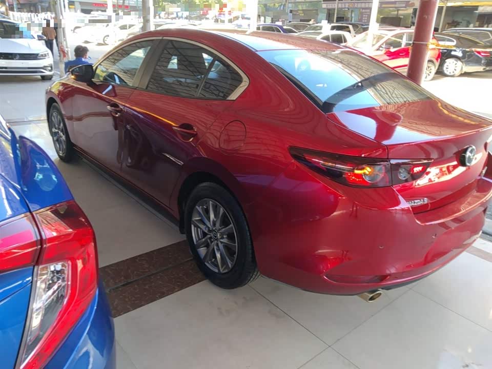 Mazda 3 Angkesaila