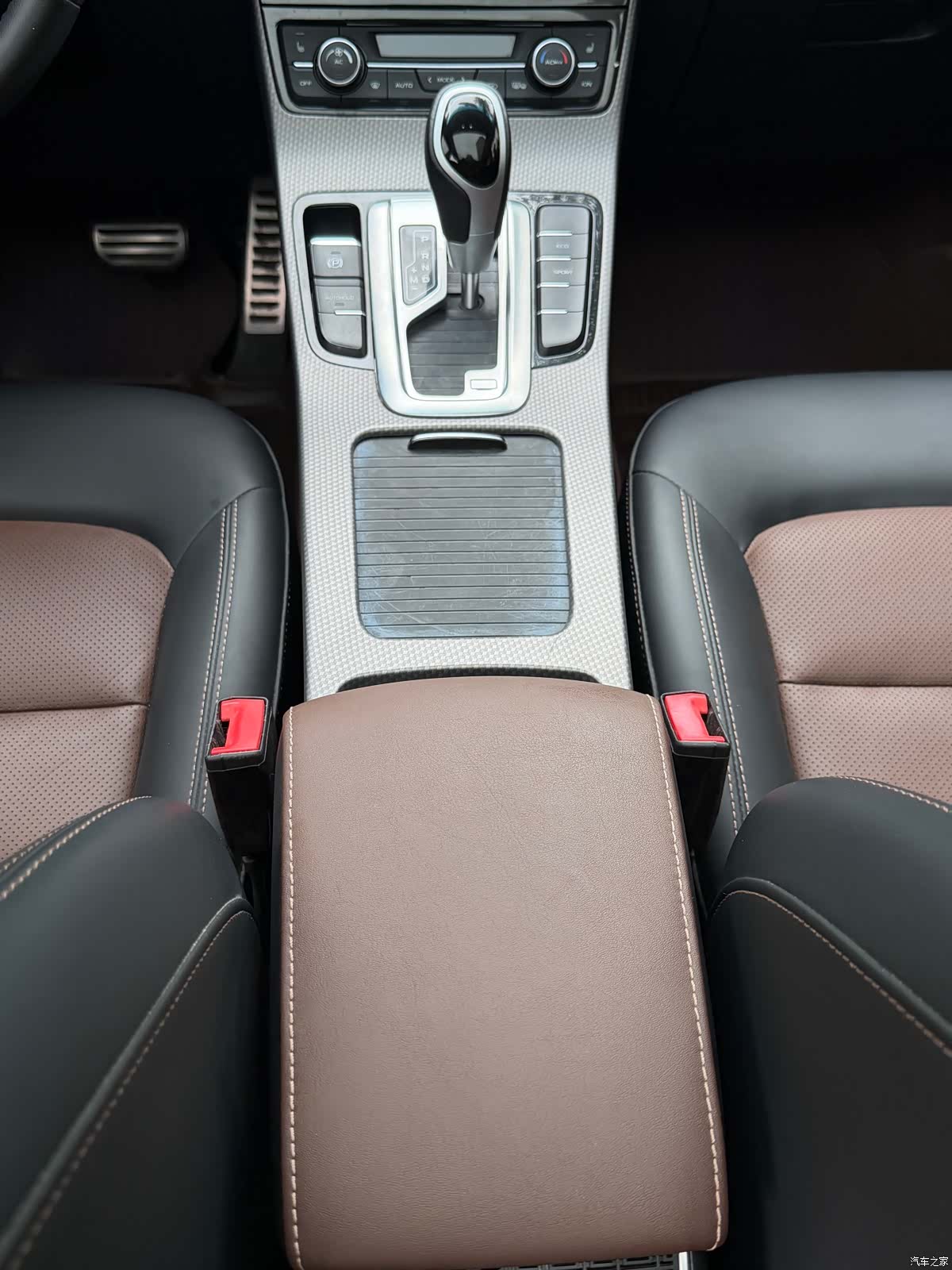Geely Emgrand, 2017 10