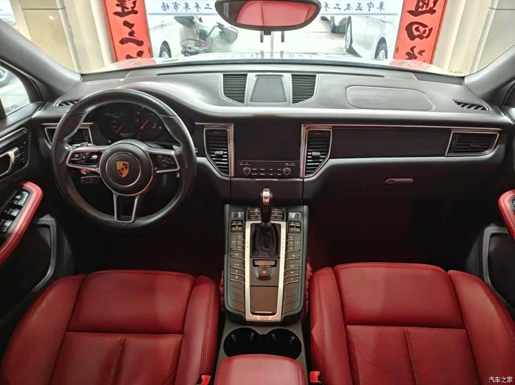 Porsche Macan, 2018 3