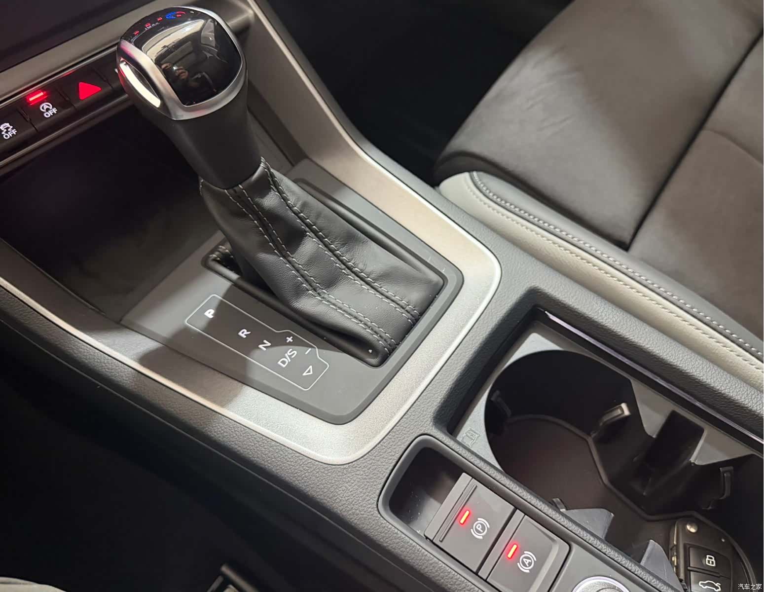 Audi Q3, 2023 14