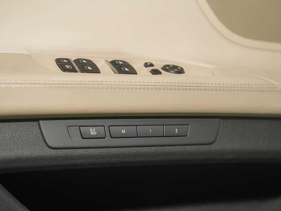 BMW 7-Series 2012, фото 10