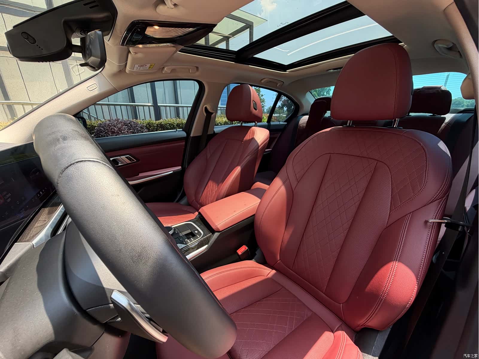 BMW 3 Series, 2024 27