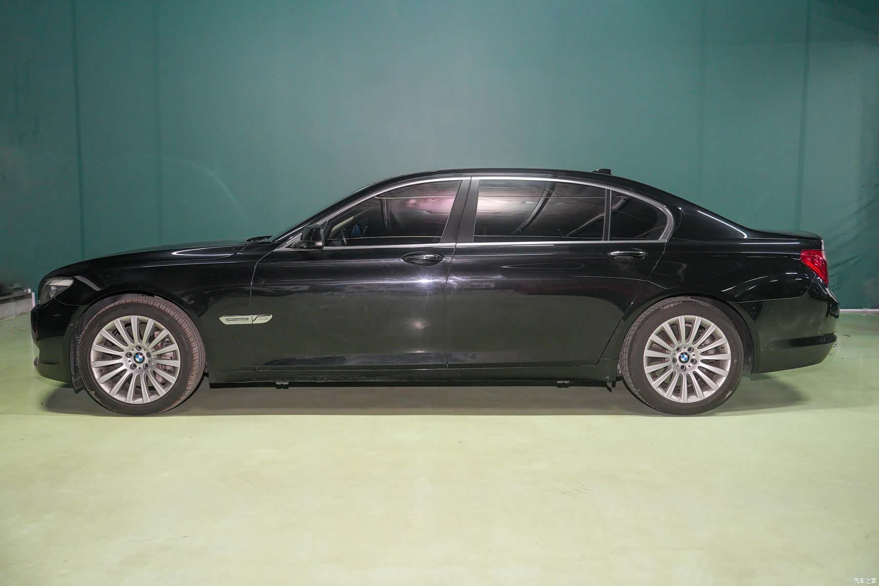 BMW 7 Series, 2012 4