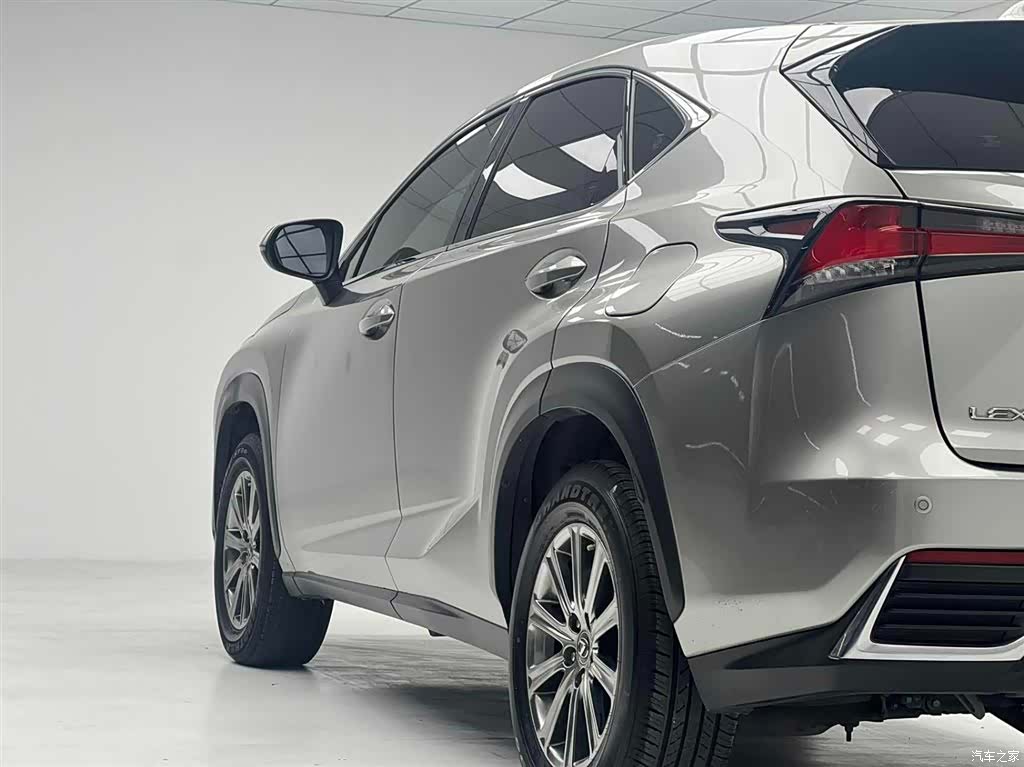 Lexus NX, 2021 10