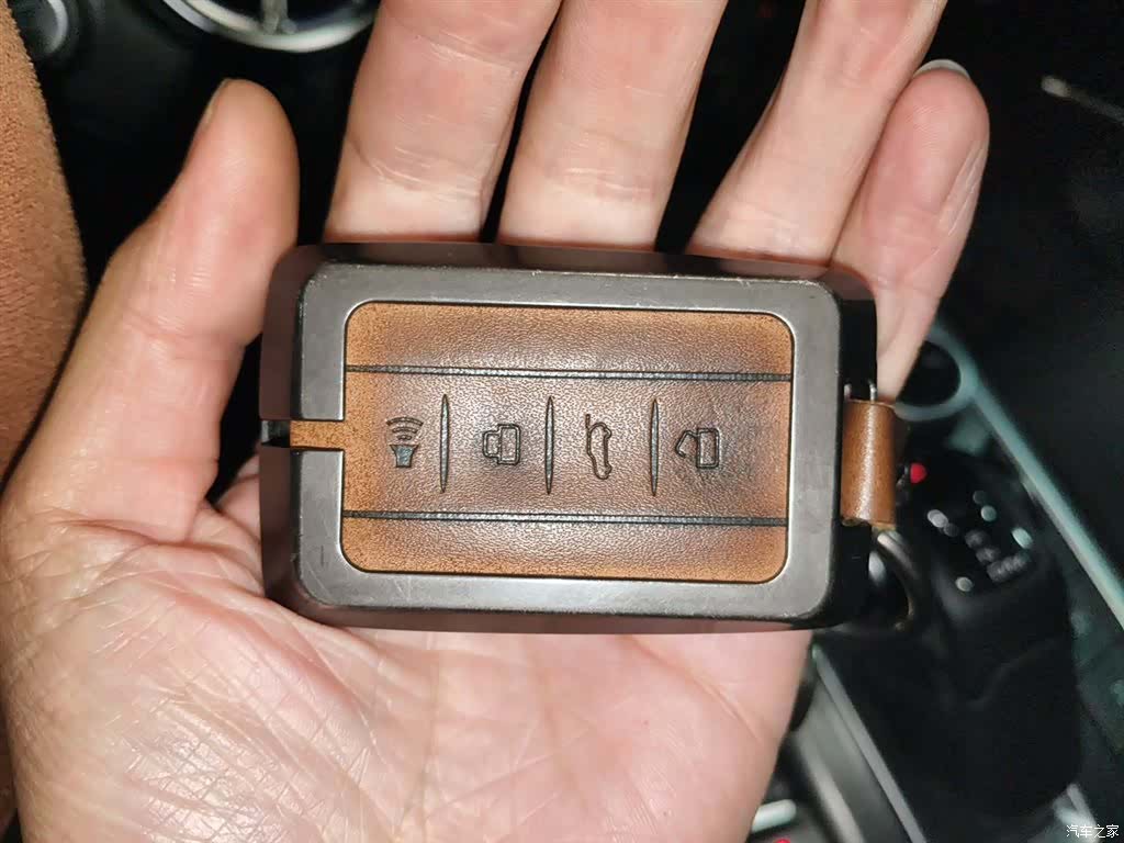 Tank 300, 2025 12