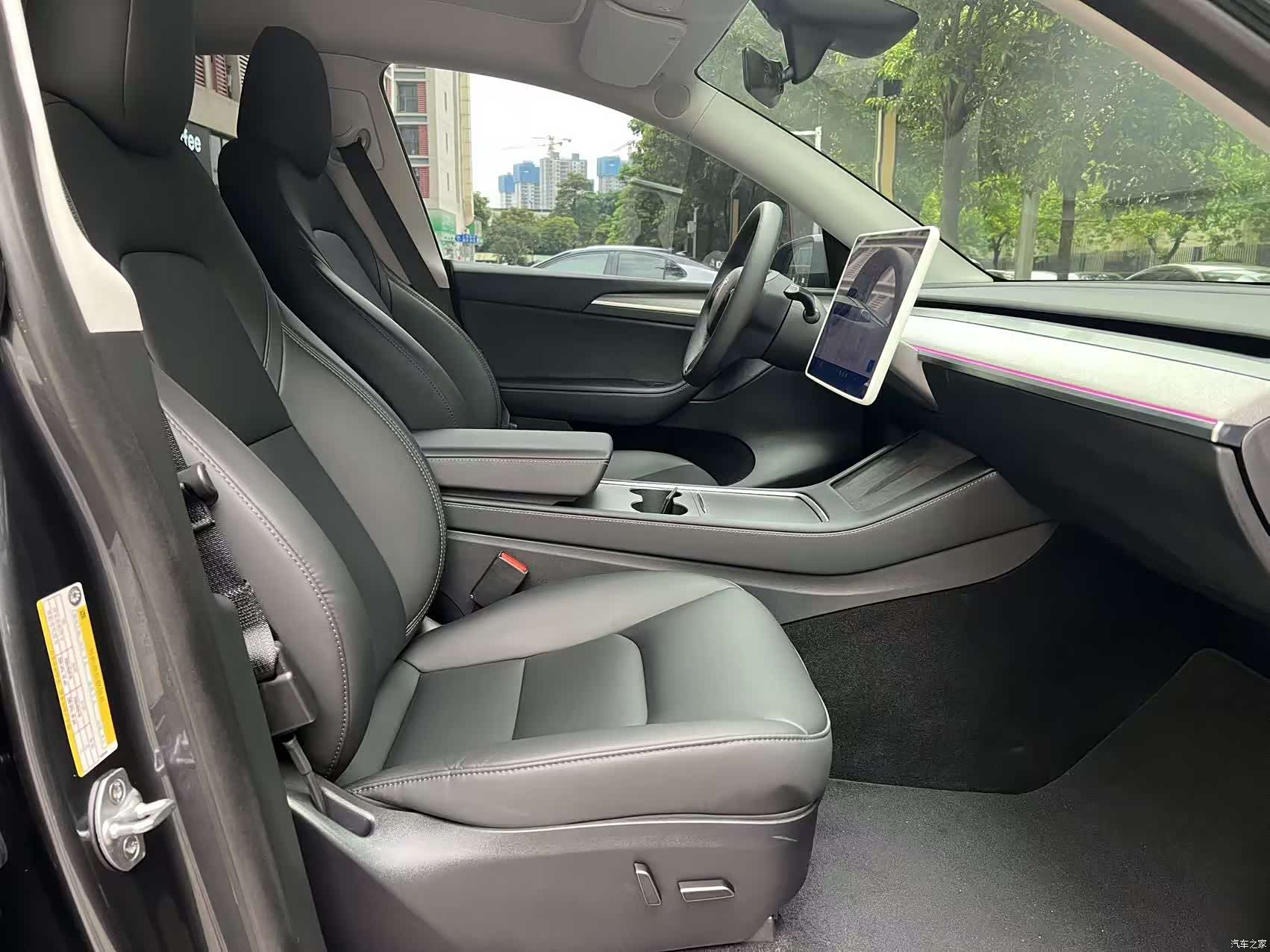 Tesla Model Y, 2024 9