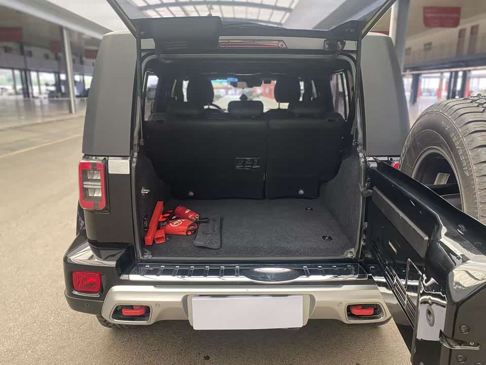Beijing BJ40