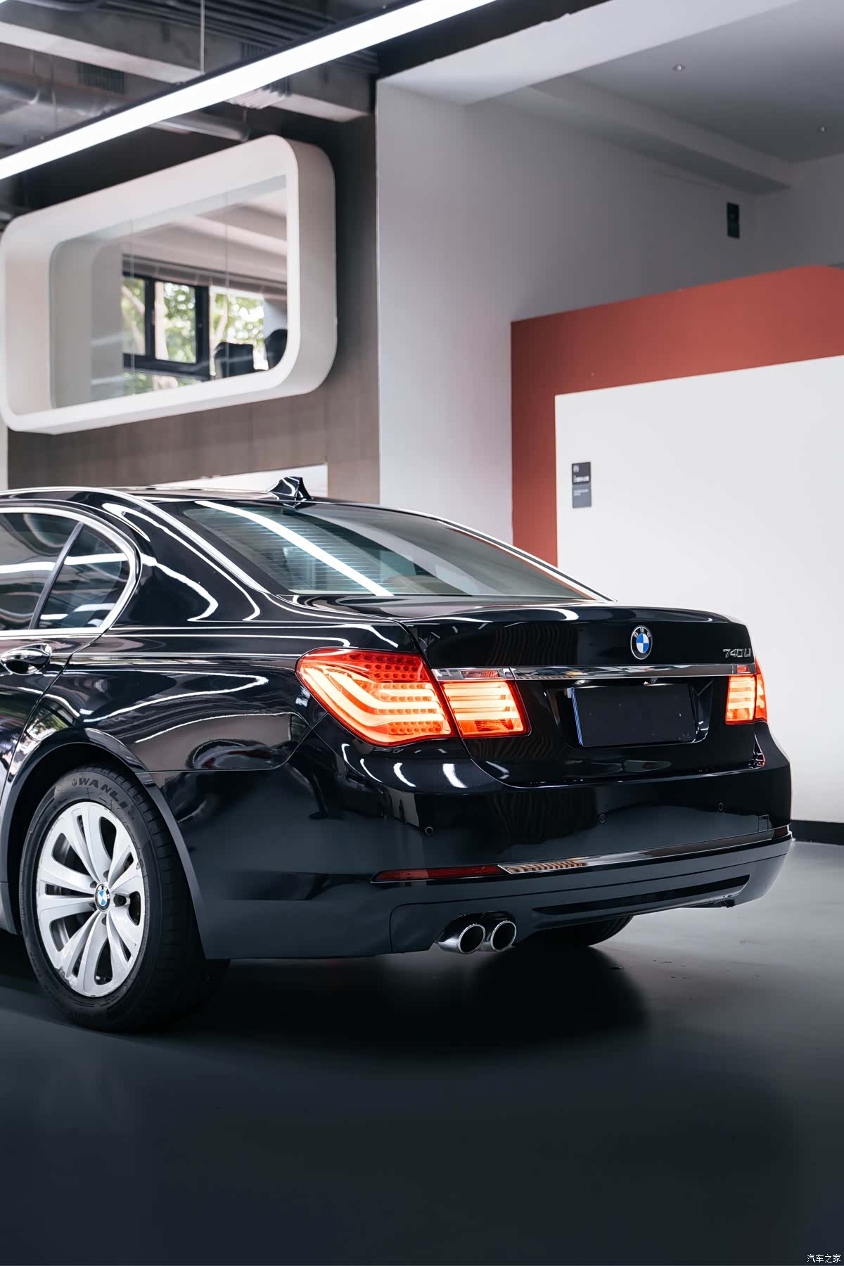 BMW 7 Series, 2011 8