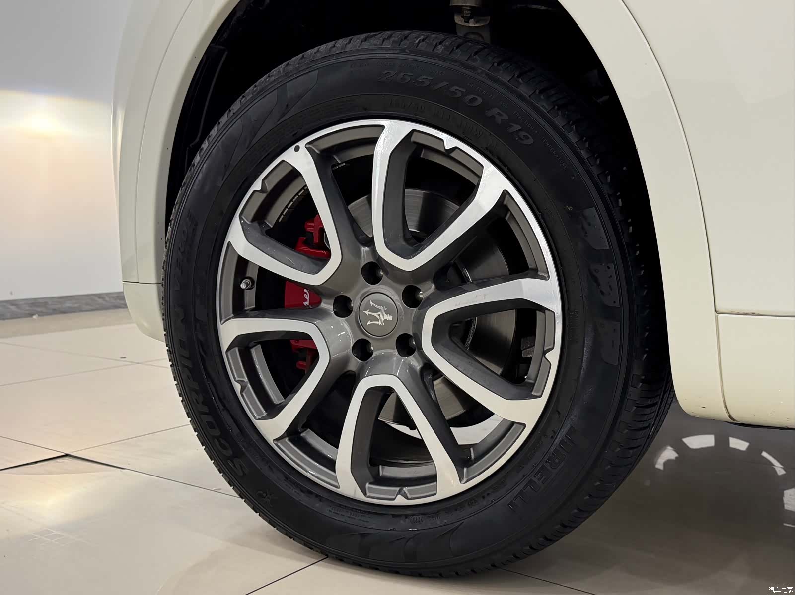 Maserati Levante, 2017 32