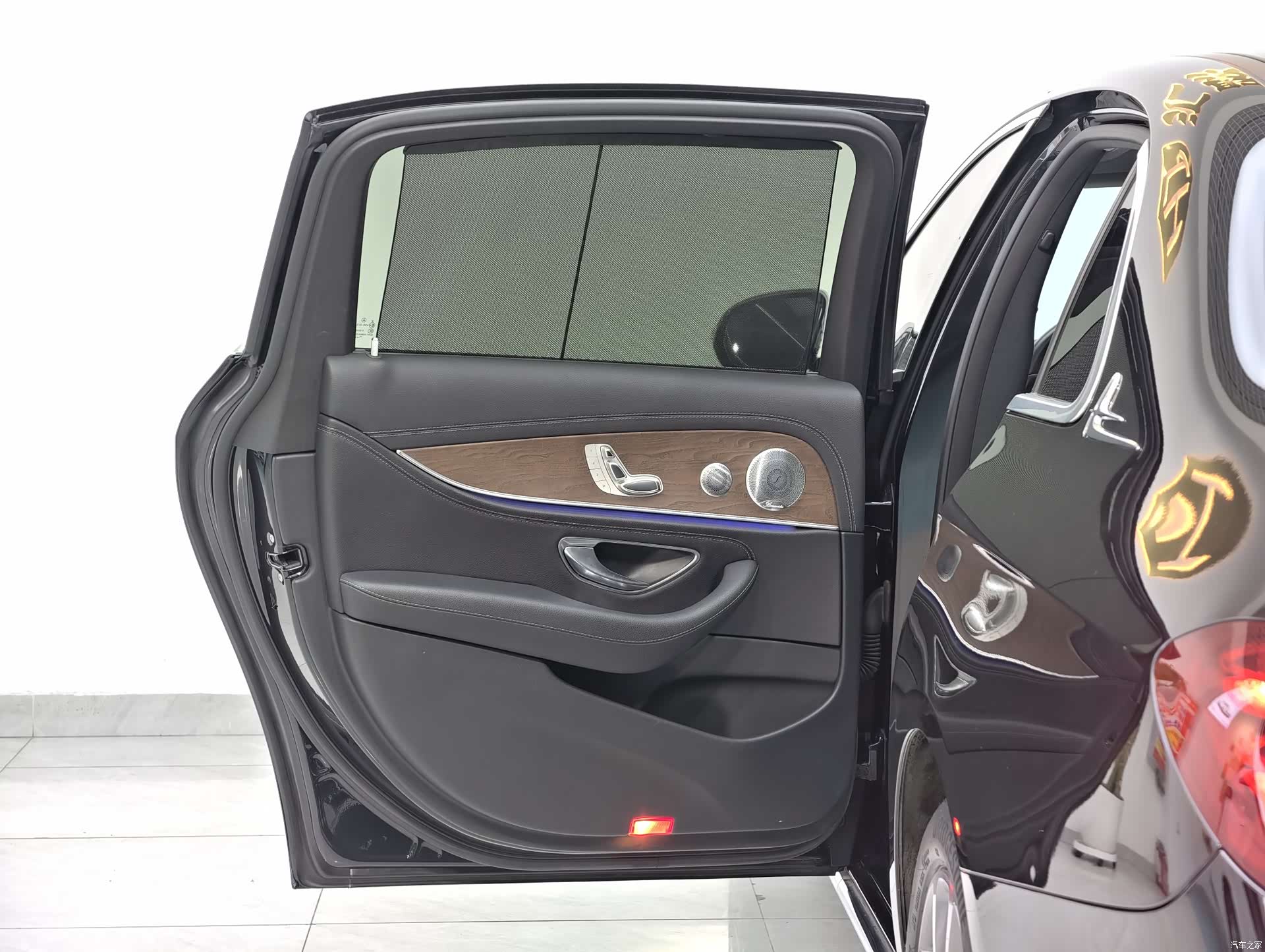 Mercedes-Benz E-Class, 2019 32