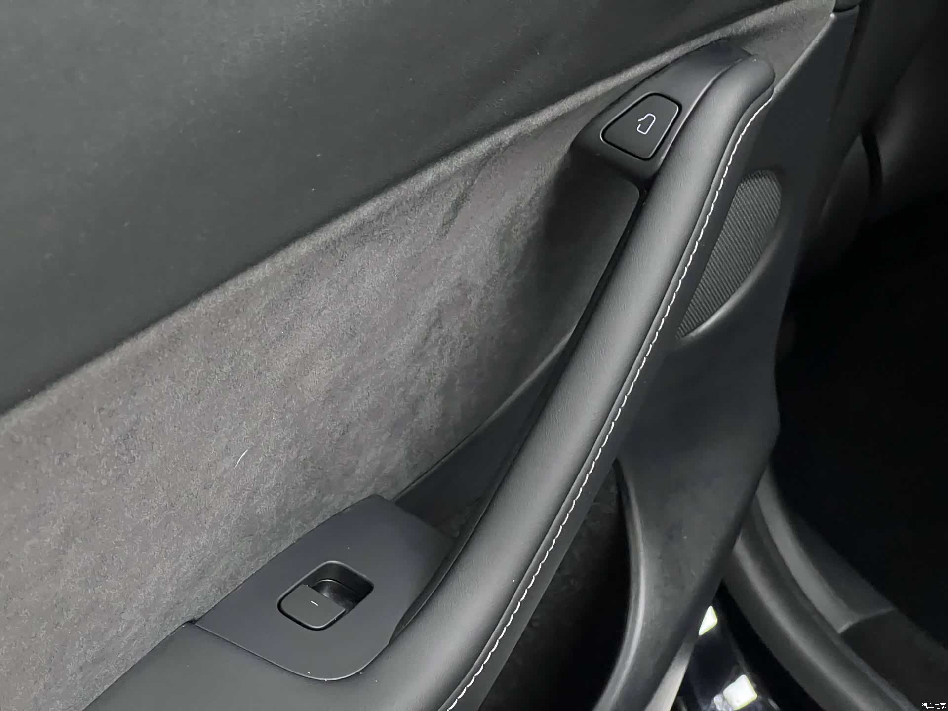Tesla Model Y, 2022 29