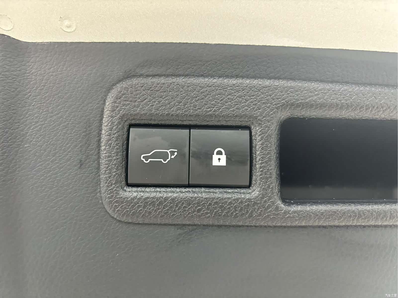 Lexus NX, 2019 21