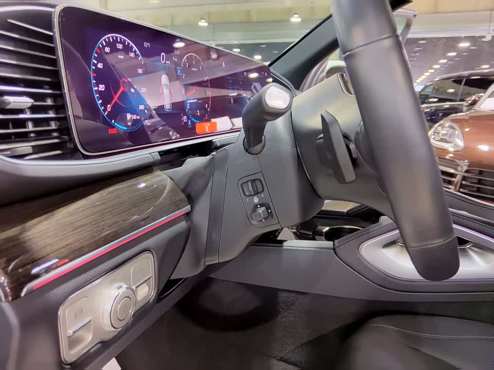 Mercedes-Benz GLE Mercedes-Benz GLE