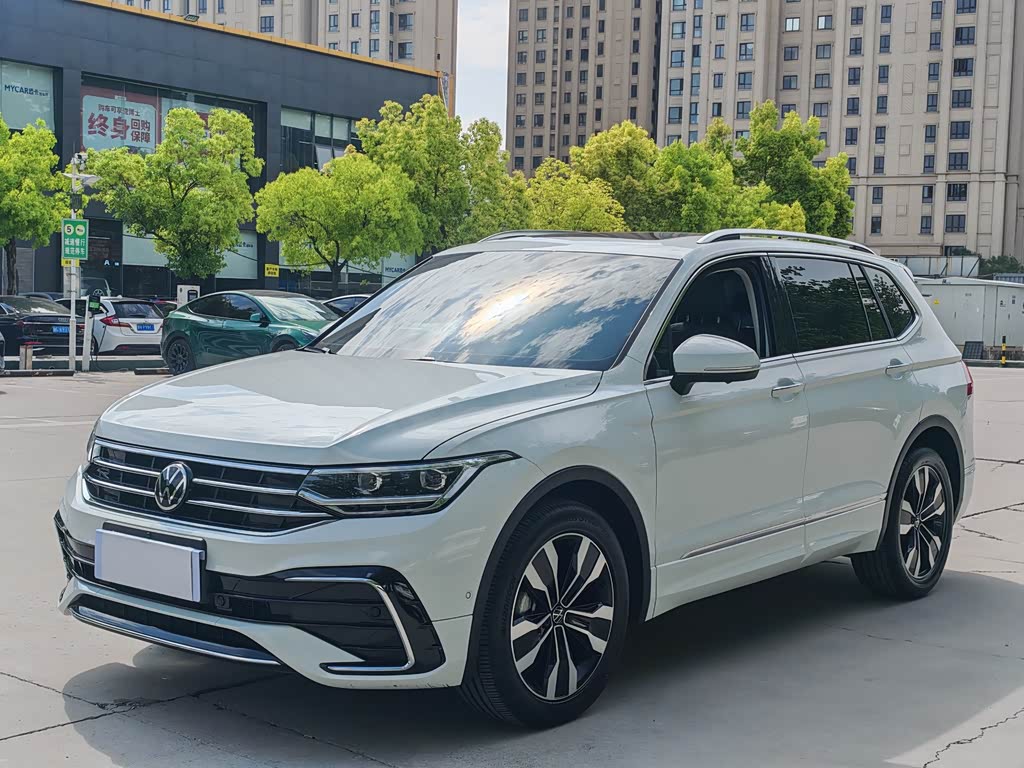 Volkswagen Tiguan L