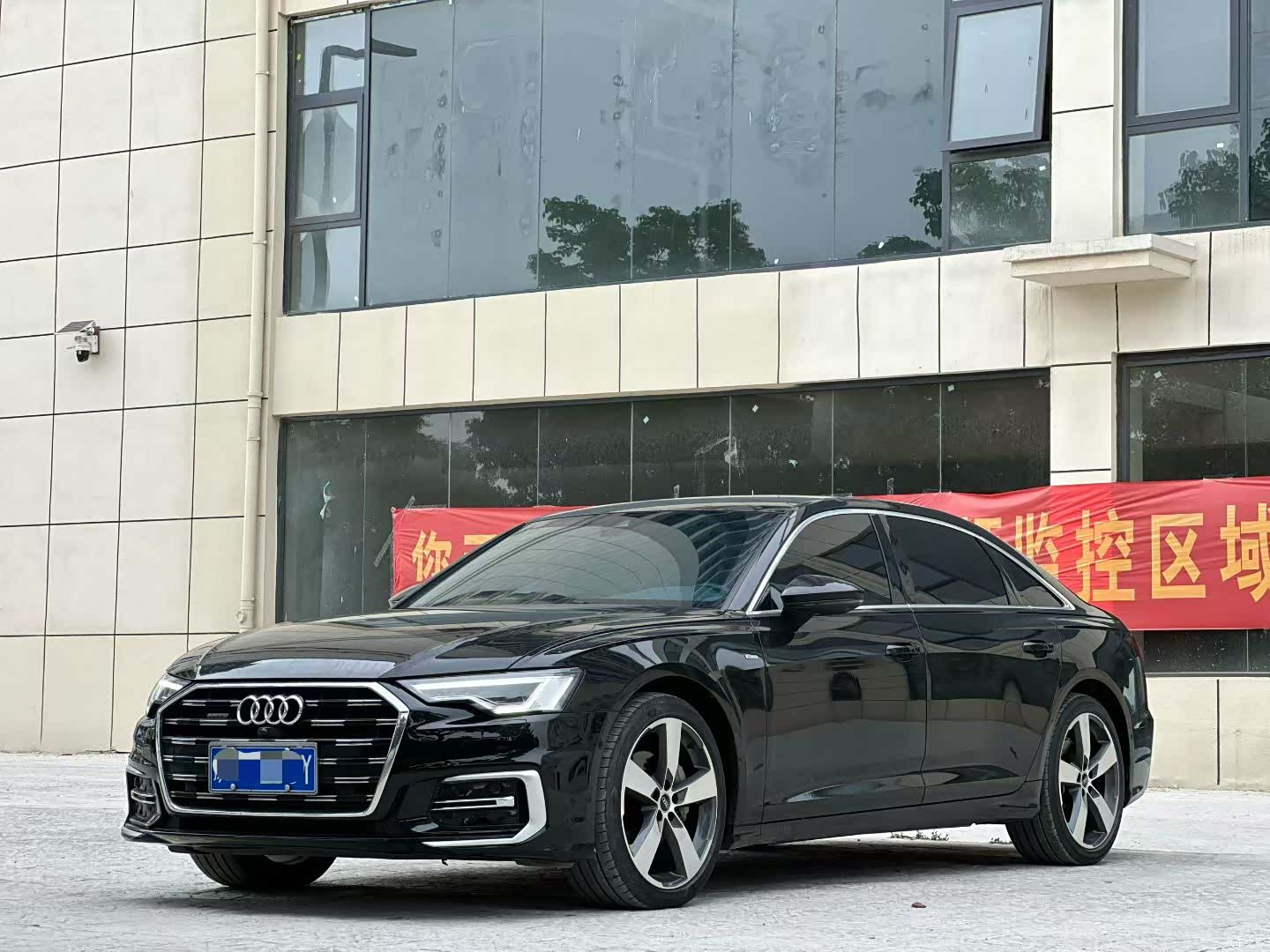 Audi A6L, 2022 1