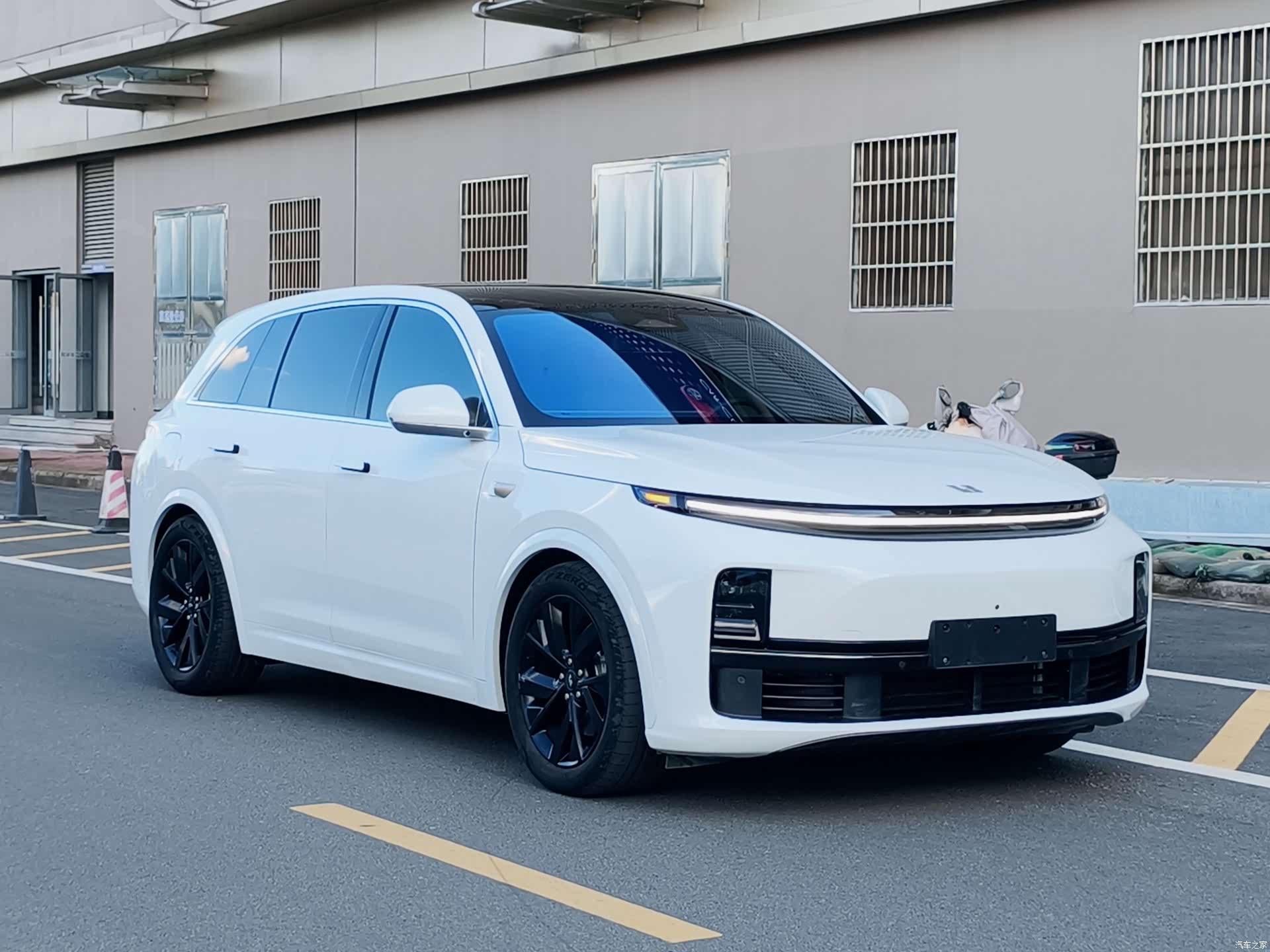 Li Auto L7, 2023 3