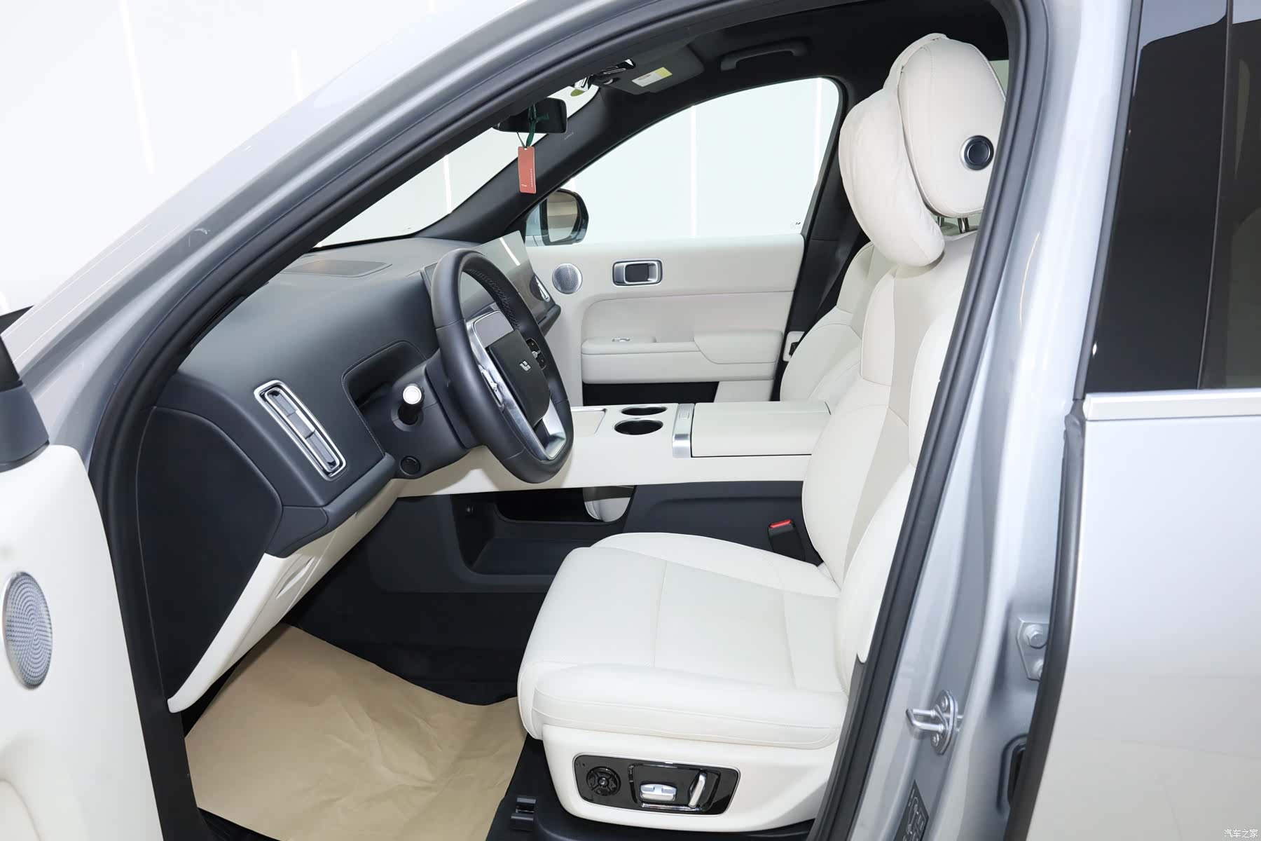 Li Auto L8, 2025 11