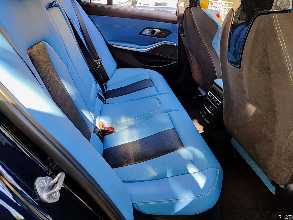 BMW 3 Series, 2023 11