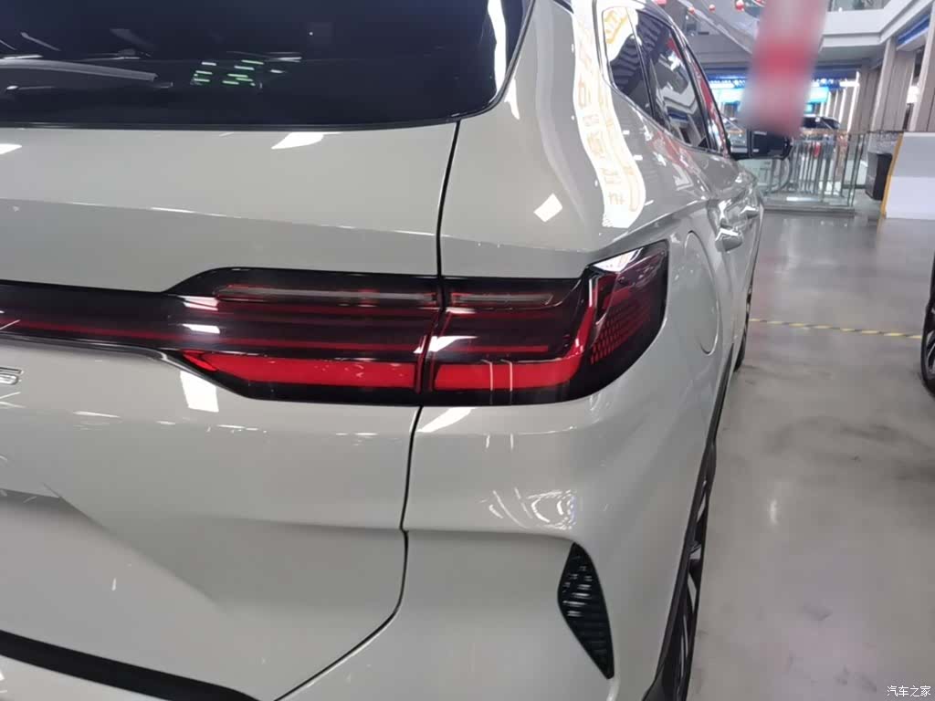 BYD Song, 2023 8