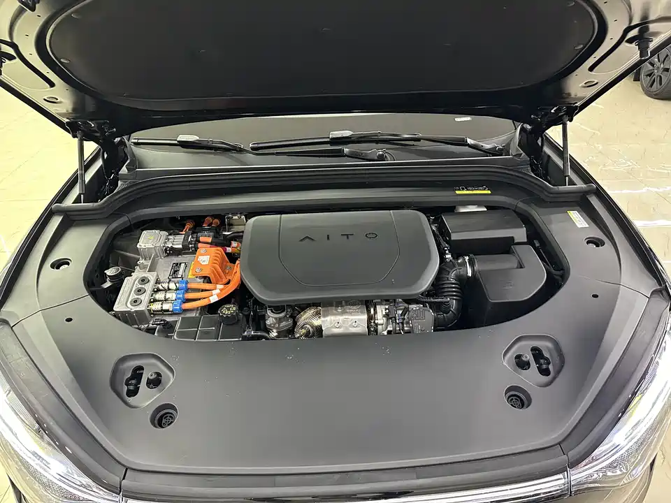 AITO Ask the world M9