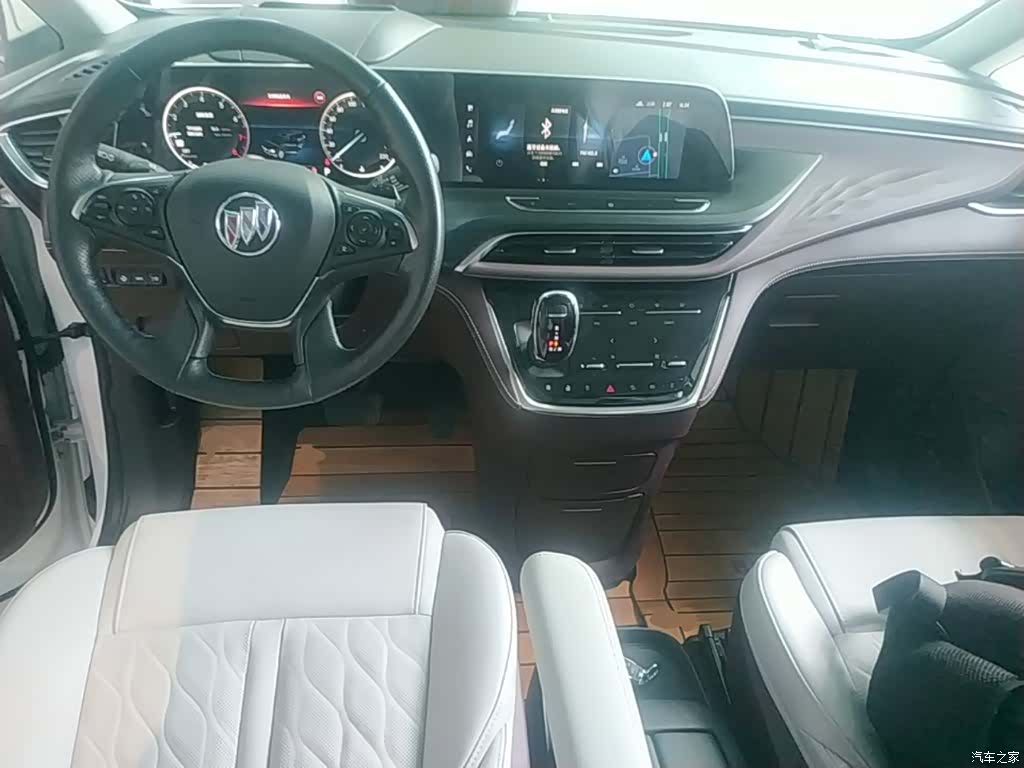 Buick GL8, 2022 10