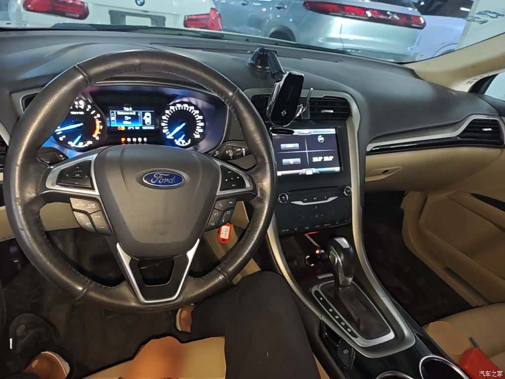 Ford Mondeo, 2014 10