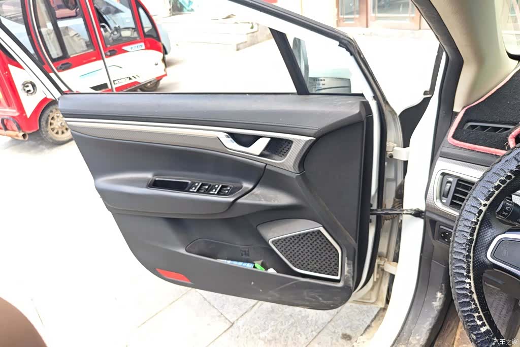Geely Emgrand, 2017 7