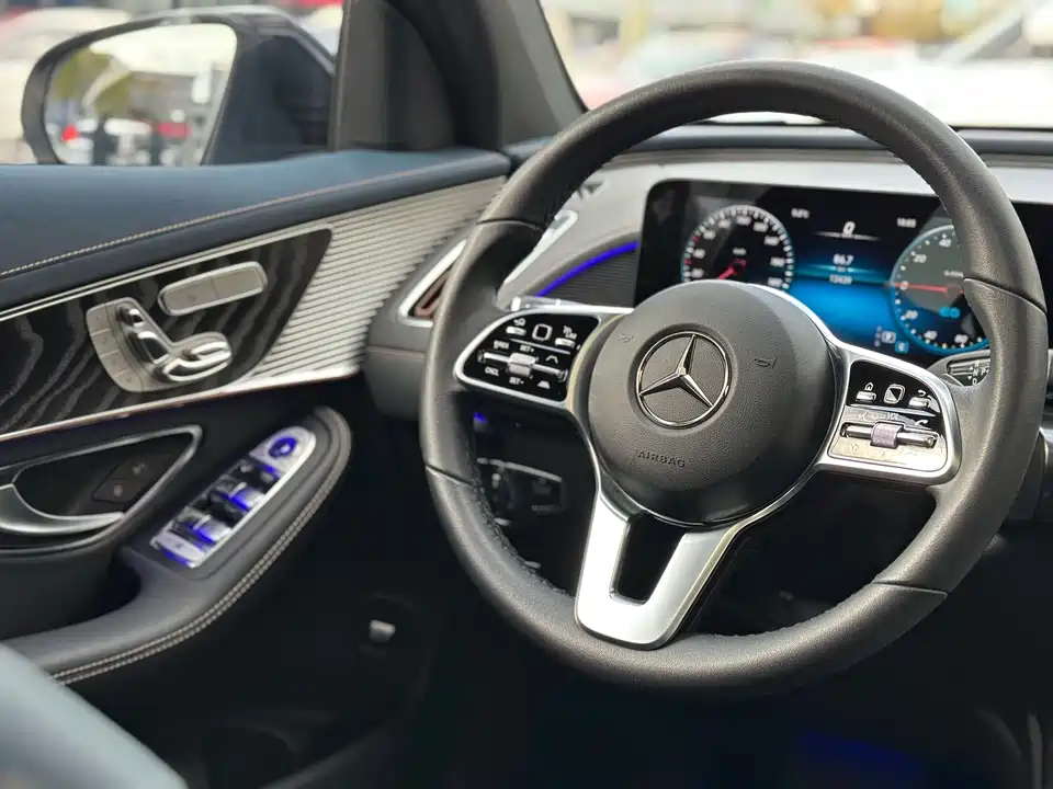 Mercedes-Benz EQC Mercedes-Benz EQC